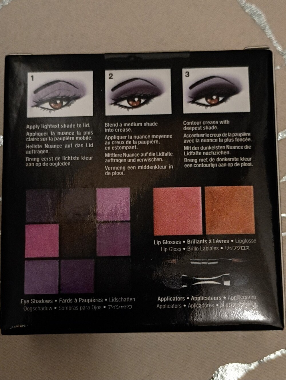 NYX Purple Smokey Look Kit Eyeshadow Palette with Violet Tones - Picture 2 of 5